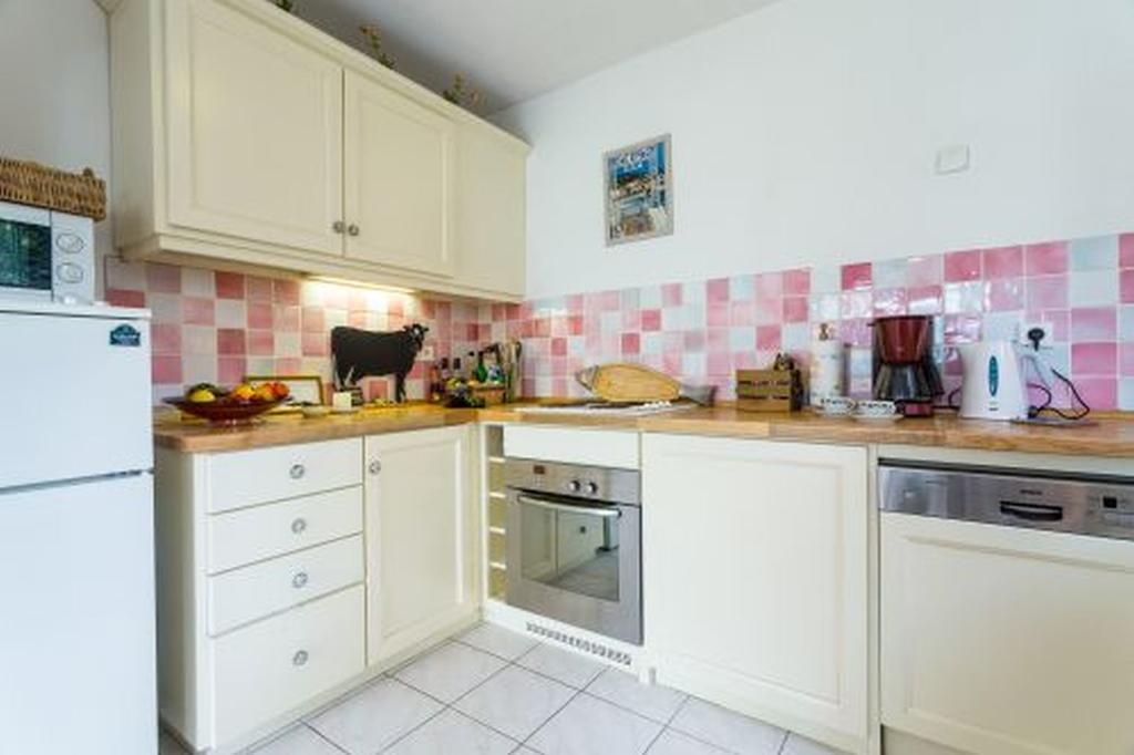 Villa Soraya , Quiet Location With Big Garden Near Beach And Old Town Of Nicea Zewnętrze zdjęcie